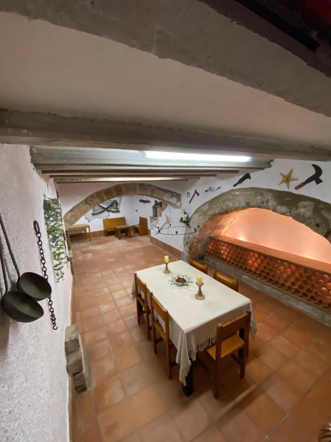 Villa Moli Den Burch Santa Eulalia de Ronsaná Esterno foto